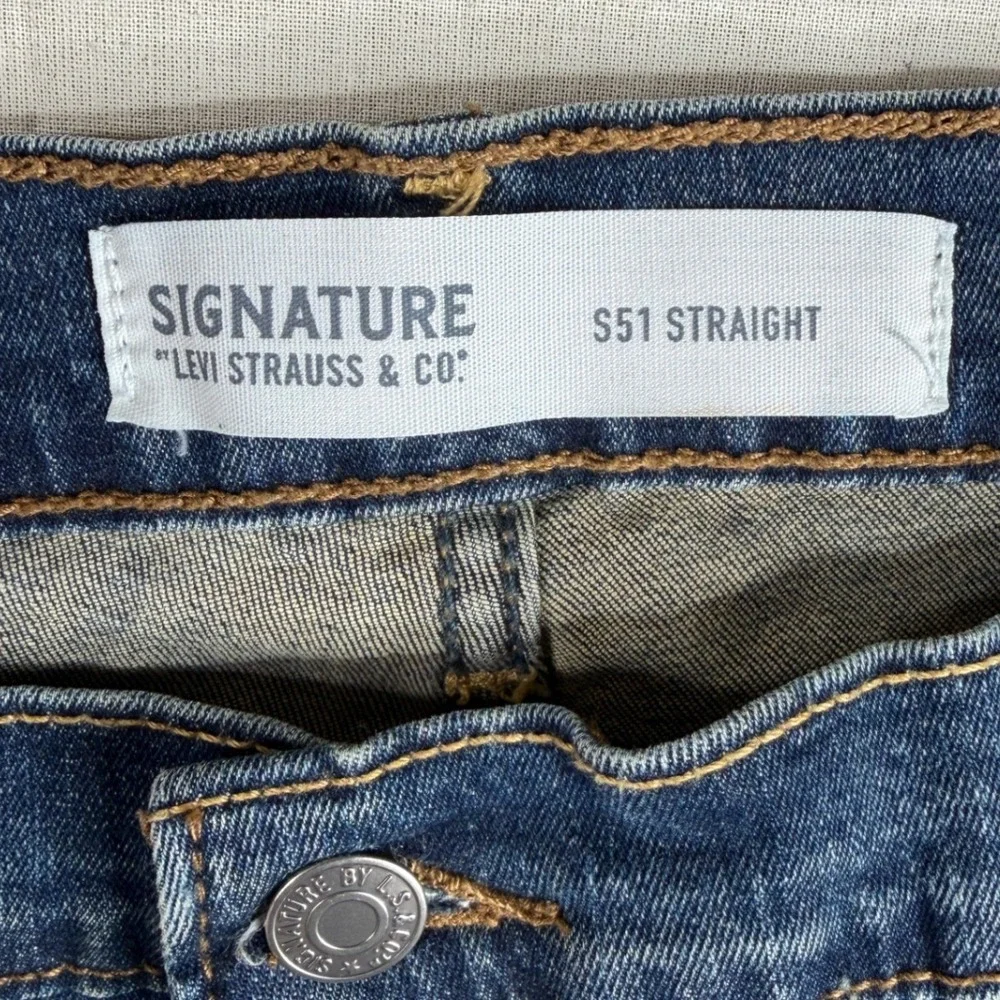 Signature Levi's Straight Jeans size 40 X 30 Blue